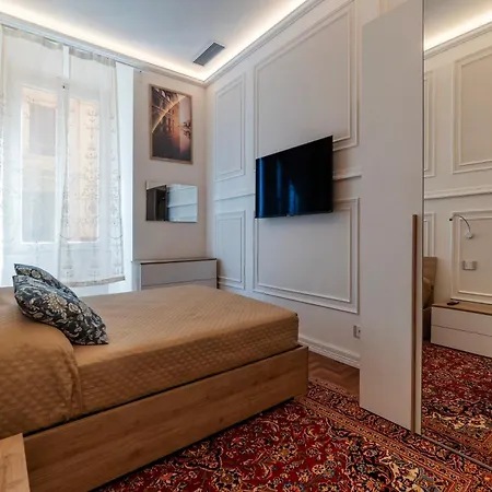 Guesthost - Rione Sallustiano Elegant * 로마