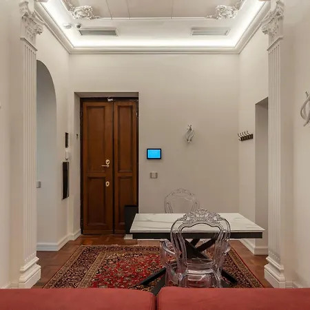 Guesthost - Rione Sallustiano Elegant * 로마