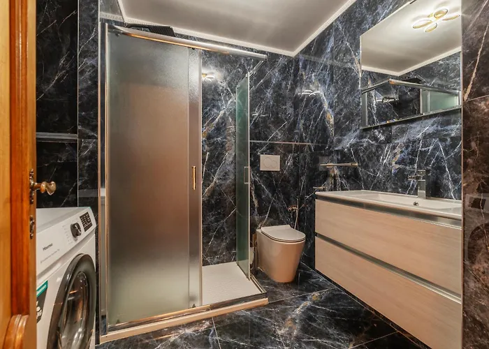 Guesthost - Rione Sallustiano Elegant Διαμέρισμα *